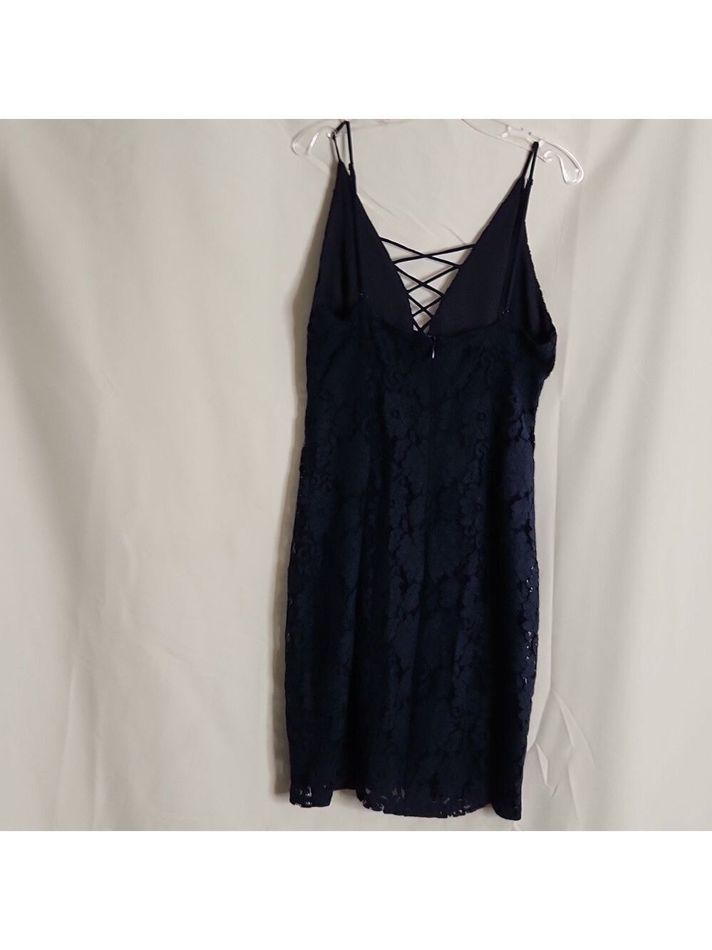 ASTR navy lace plunge criss-cross party cocktail dress  Sz: S - Picture 9 of 12
